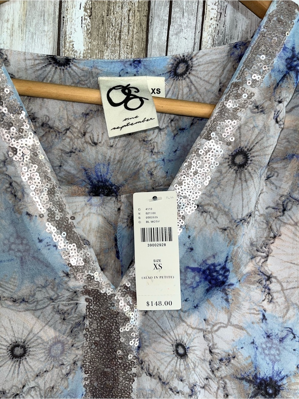 Anthropologie One September Lyla Tunic XS NWT Sequin Sheer Floral Blouse - Picture 6 of 6